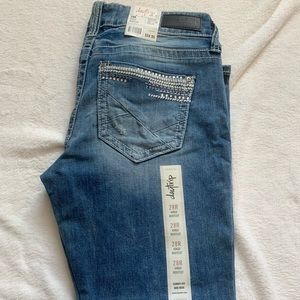 Daytrip Virgo Bootcut Jeans